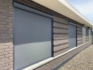 Screens als zonwering in elke RAL kleur bij Lamonta Zonwering